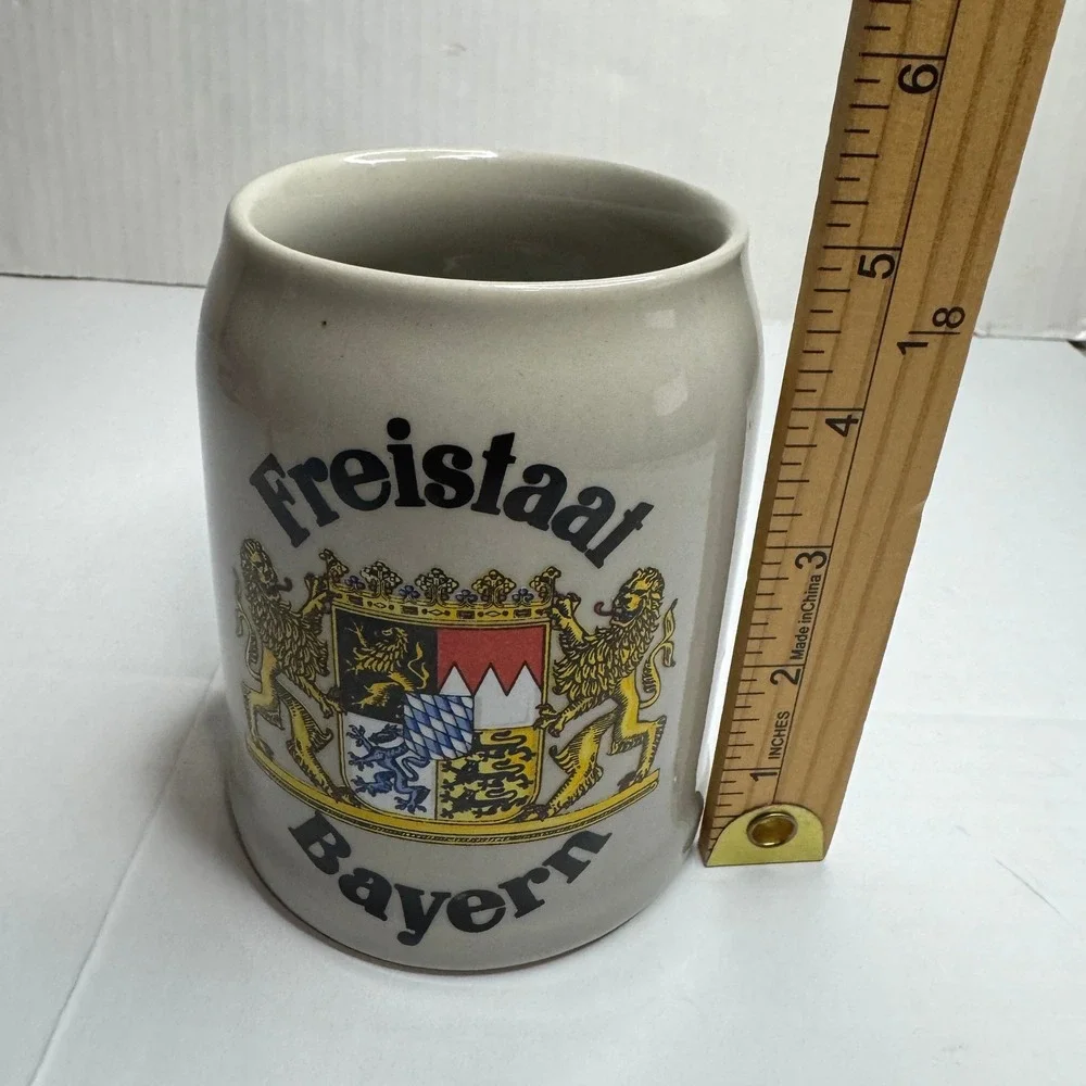 Freistaat Bayern German Beer Stein 0.5L Grey Stoneware Bavaria Coat of Arms Mug